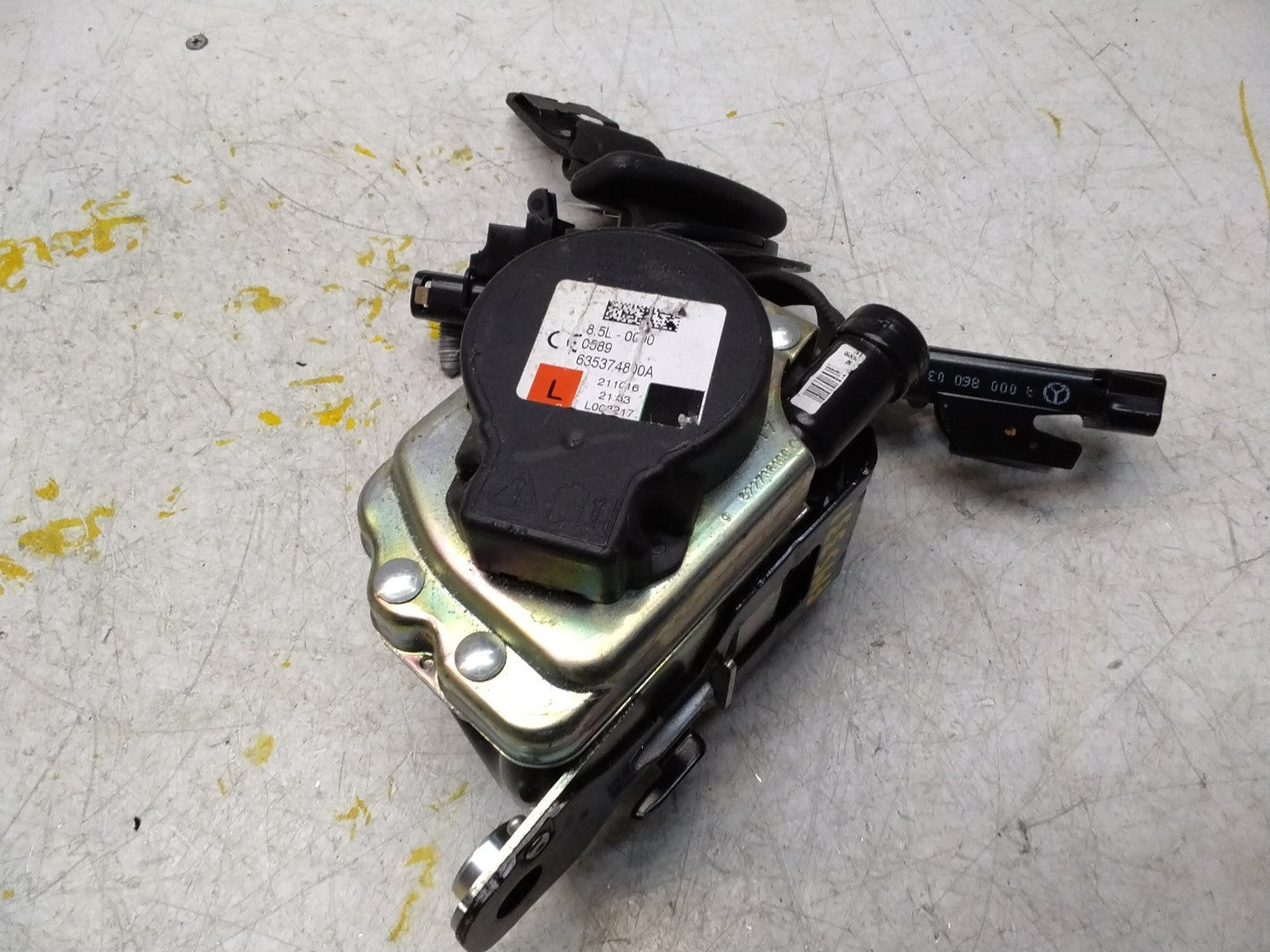 MERCEDES C-CLASS W205 SEAT BELT FRONT PASSENGER LEFT SIDE A2058600185 FMS331 NSF