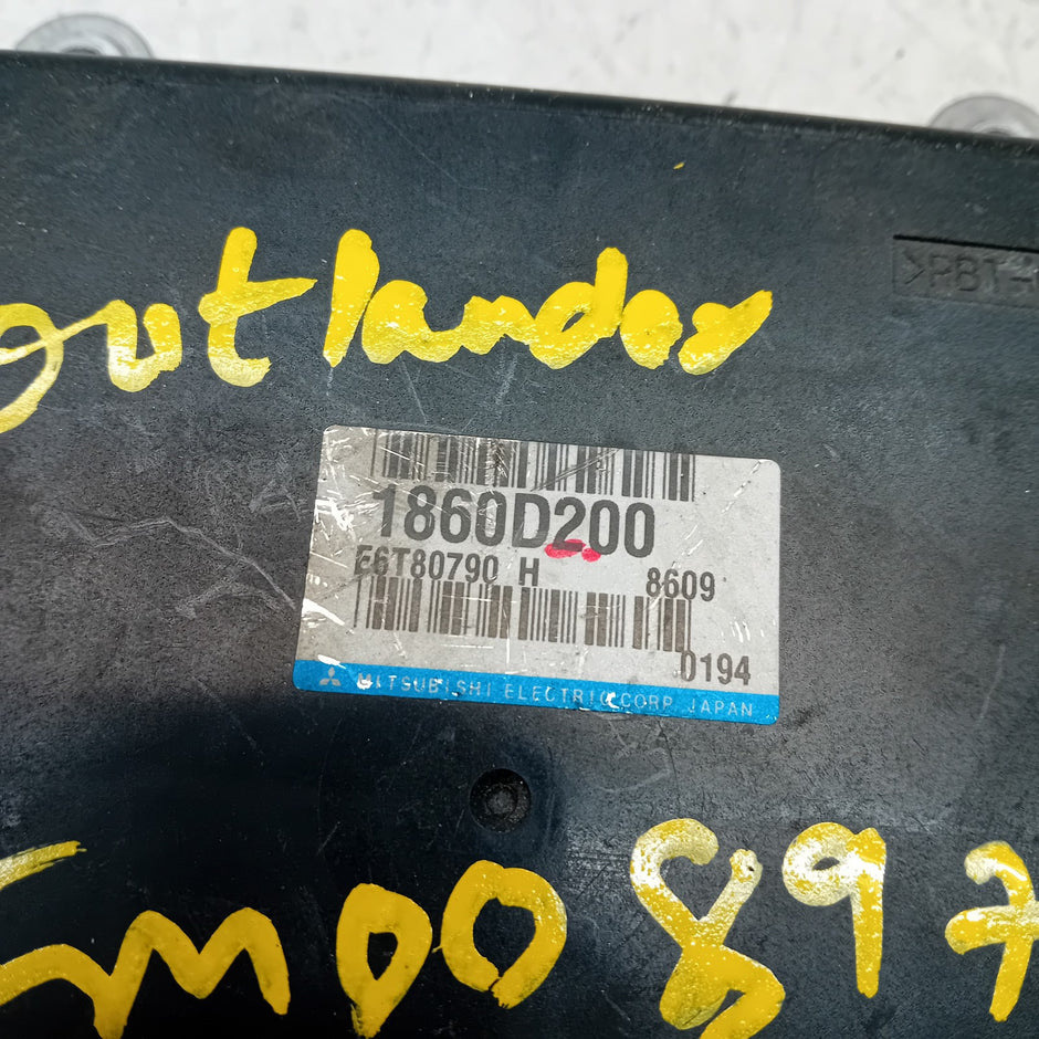 MITSUBISHI OUTLANDER MK3 ENGINE  ECU CONTROL MODULE 1860D200 FM00897