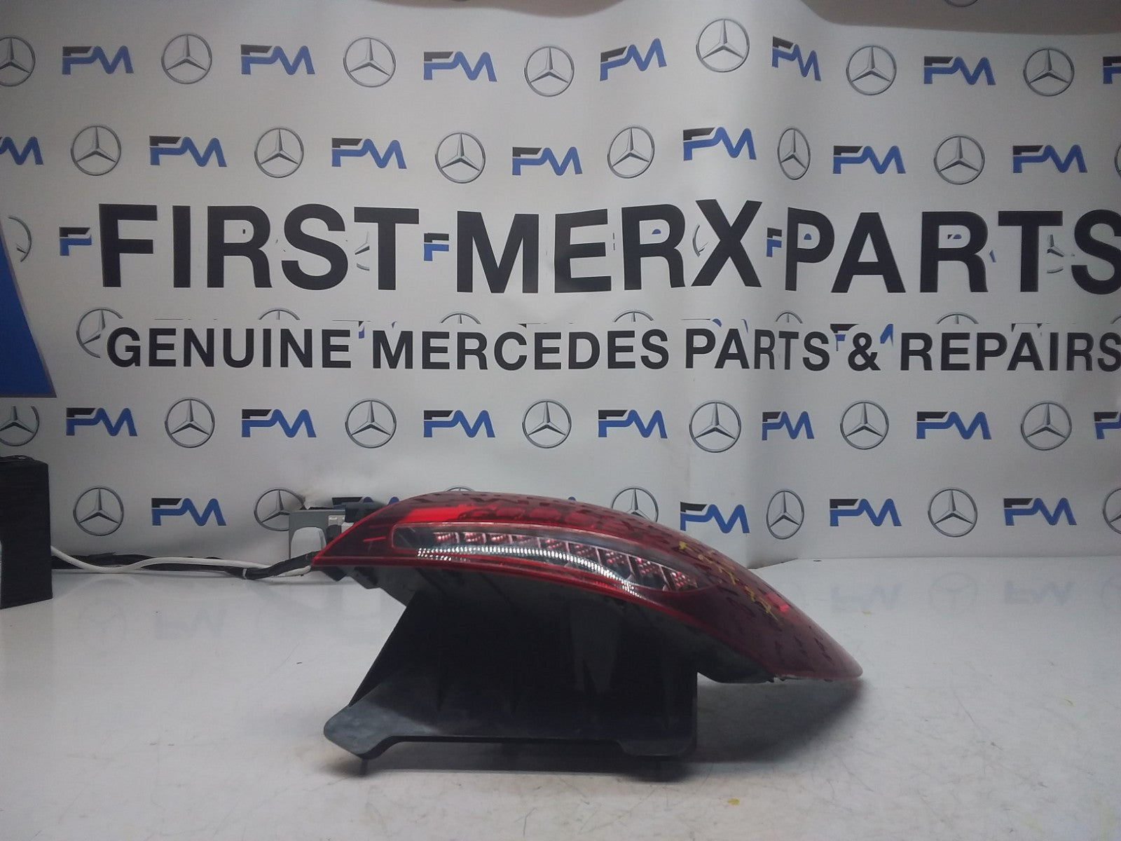 MERCEDES E-CLASS W213 DRIVER SIDE OS REAR TAIL LIGHT FMT97