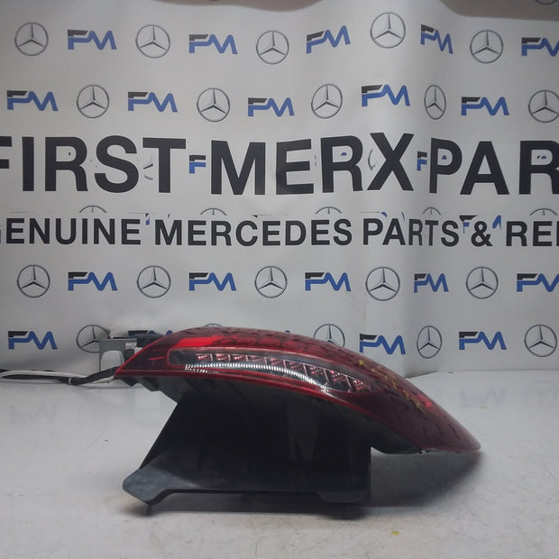 MERCEDES E-CLASS W213 DRIVER SIDE OS REAR TAIL LIGHT FMT97