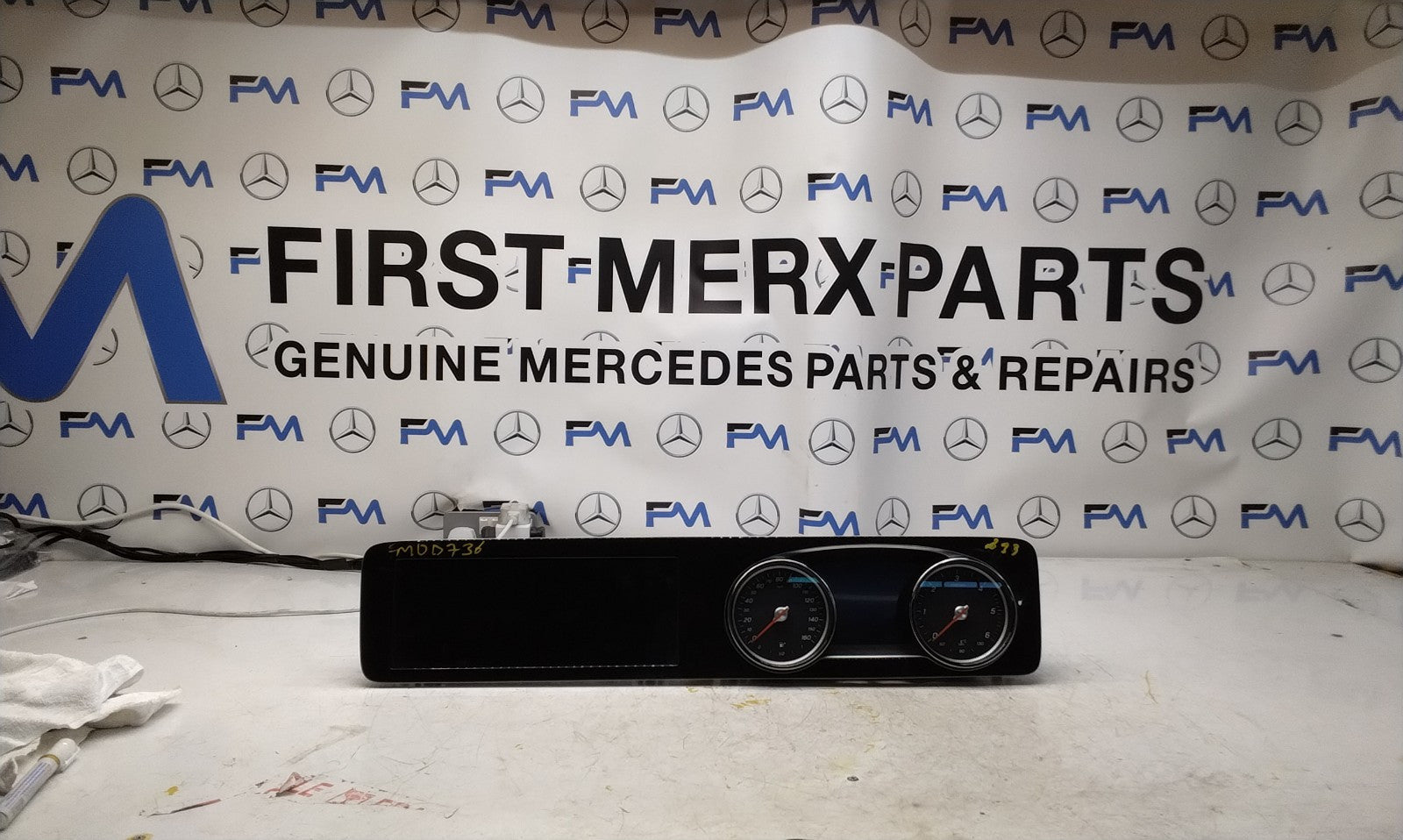 MERCEDES E-CLASS W213 DISPLAY SCREEN INSTRUMENT CLUSTER FM00736