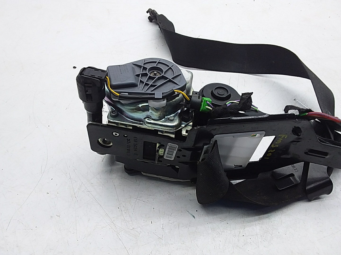 MERCEDES C-CLASS W204 SEAT BELT FRONT LEFT PASSENGER SIDE A2048680022 FMS201 NSF