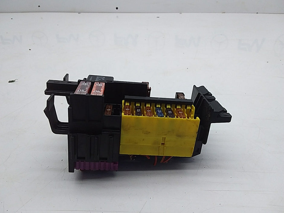 MERCEDES C CLASS FUSE RELAY BOX A2059067200 W205 2014 - 2021 FMF23