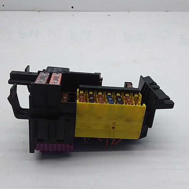 MERCEDES C CLASS FUSE RELAY BOX A2059067200 W205 2014 - 2021 FMF23
