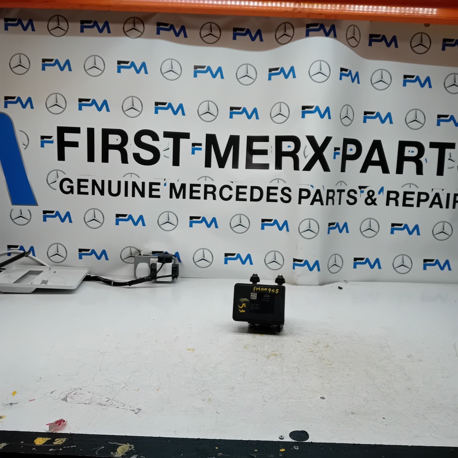 MITSUBISHI OUTLANDER MK3 ABS PUMP   MODULE 4670B231 FM00945