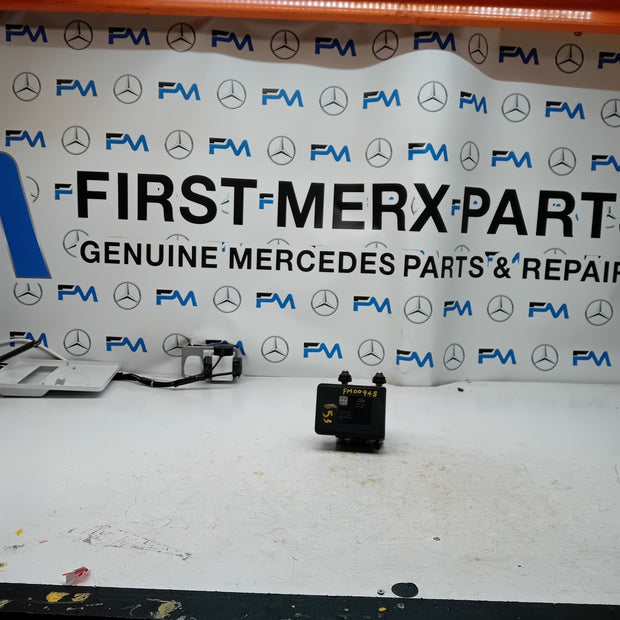 MITSUBISHI OUTLANDER MK3 ABS PUMP   MODULE 4670B231 FM00945