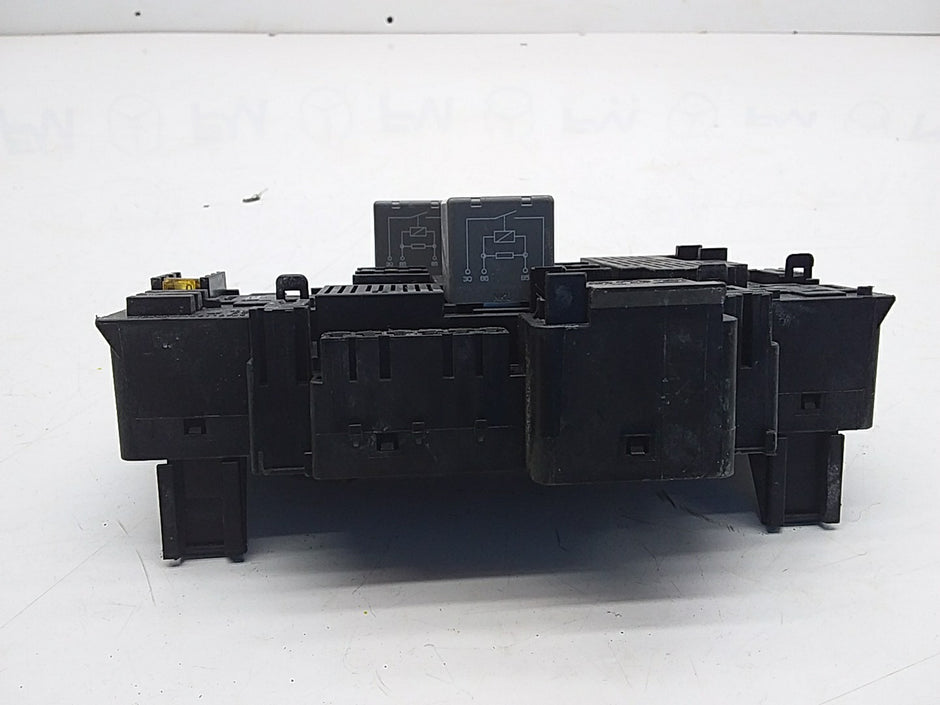 MERCEDES E CLASS FUSE RELAY BOX A2139065706 W213 2016 ONWARDS  FMF52