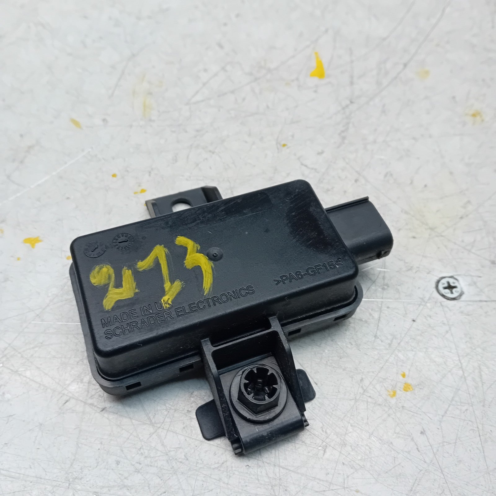 MERCEDES E-CLASS W213 W238 / TYRE PRESSURE CONTROL MODULE A0009008709 FM001069