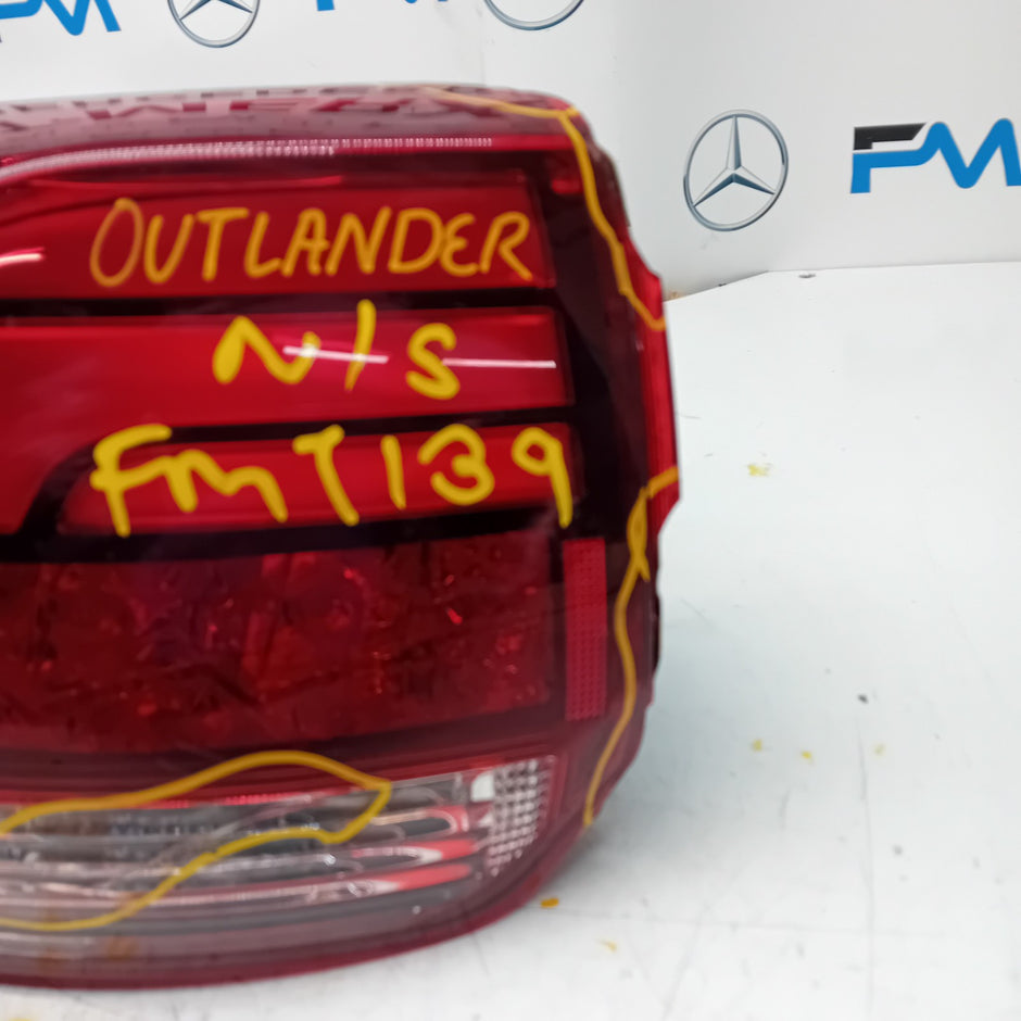 MITSUBISHI OUTLANDER MK3 2015-19 PASSENGER SIDE NS OUTER REAR TAIL LIGHT FMT139