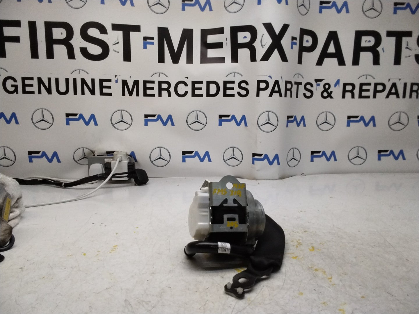 MERCEDES C CLASS W205 REAR PASSENGER SIDE SEAT BELT A2058600585 FMS318 NSR