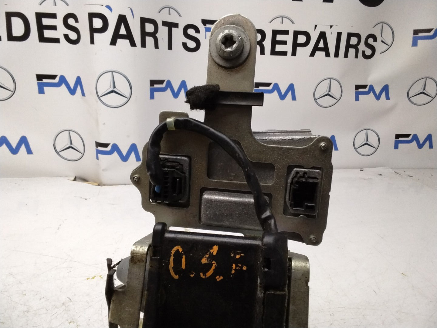 MERCEDES BENZ E-CLASS W207 FRONT SEAT BELT RIGHT SIDE A2078604285 FMS436 OSF