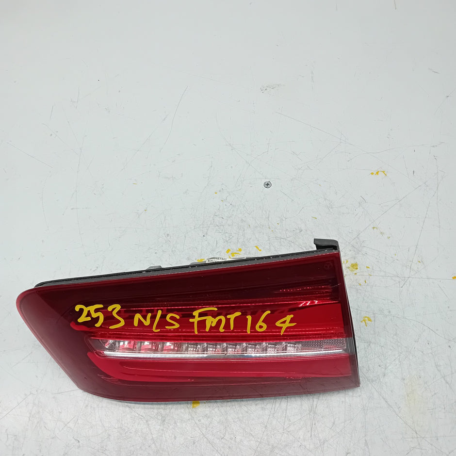 MERCEDES GLC W253 PASSENGER SIDE NS REAR TAIL LIGHT A2539068100 2016 FMT164