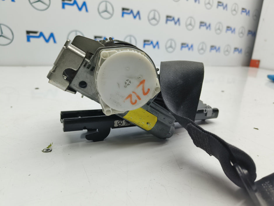 MERCEDES BENZ E-CLASS W212 DRIVER SIDE FRONT SEAT BELT A2128600286 OSF FMS34