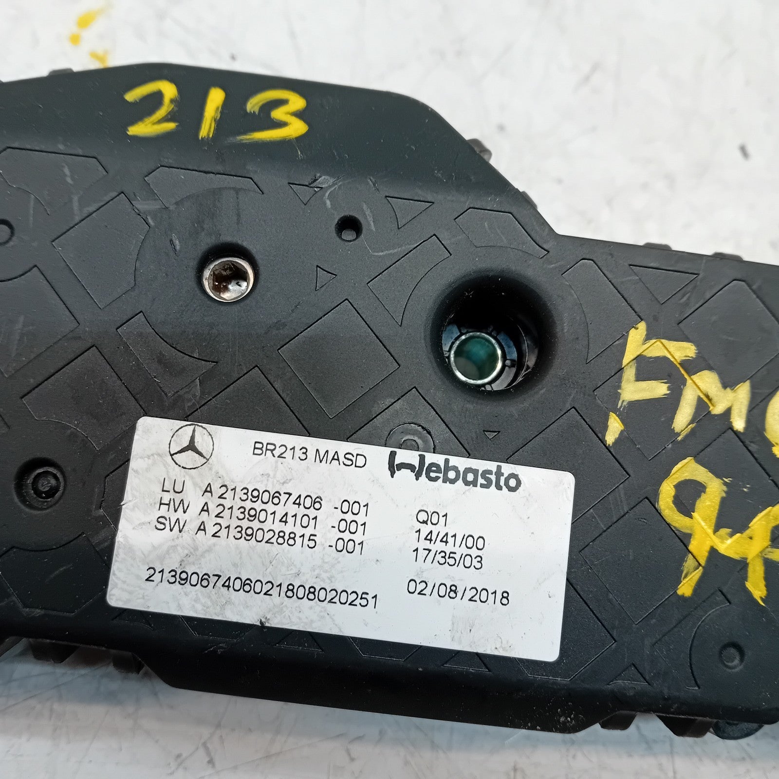 MERCEDES BENZ E-CLASS W213 2018 SUNROOF MOTOR  A2139067406 FM00942