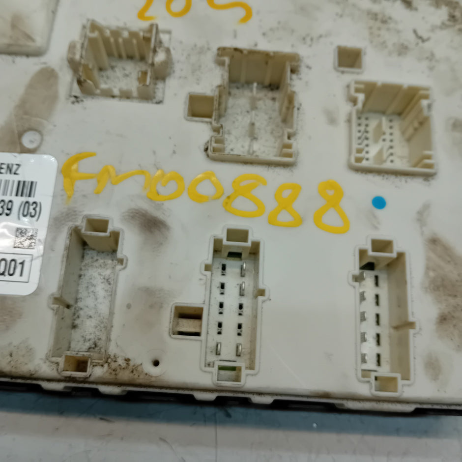 MERCEDES C-CLASS SAM CONTROL MODULE W205 A2059007339 FM00888