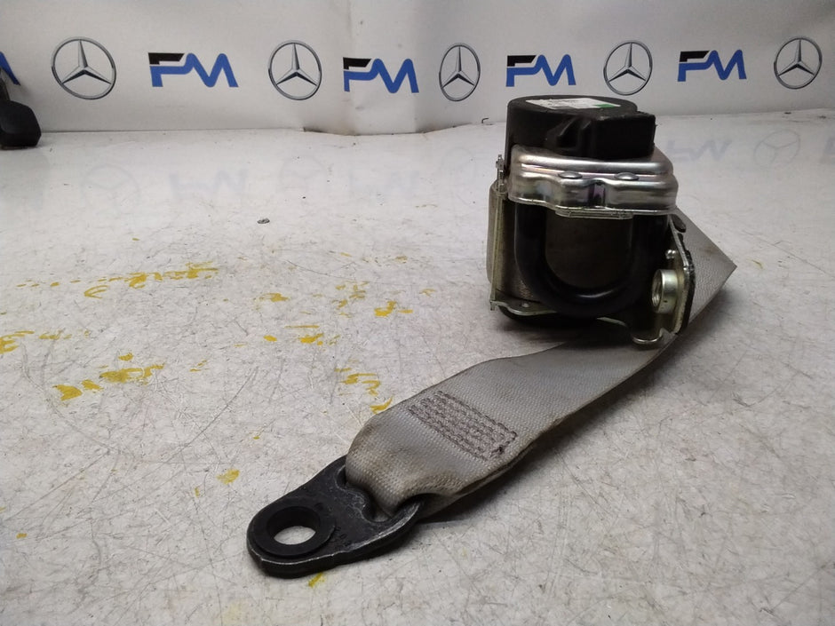 MERCEDES C-CLASS W205 SEAT BELT REAR RIGHT DRIVER SIDE A2058601601 FMS353 OSR
