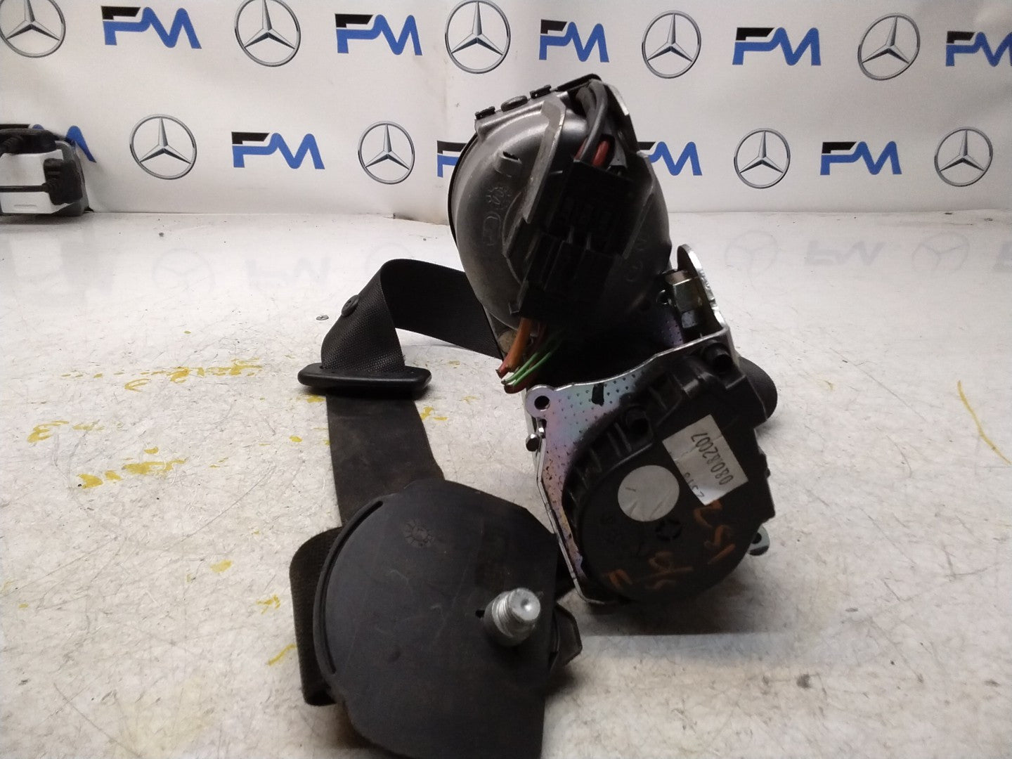 MERCEDES BENZ ML W164 SEAT BELT FRONT RIGHT DRIVER SIDE A2518603885 FMS464 OSF