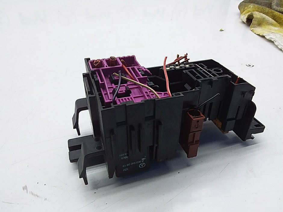 MERCEDES C CLASS FUSE RELAY BOX A2059067200 W205 2014-2021 FMF19