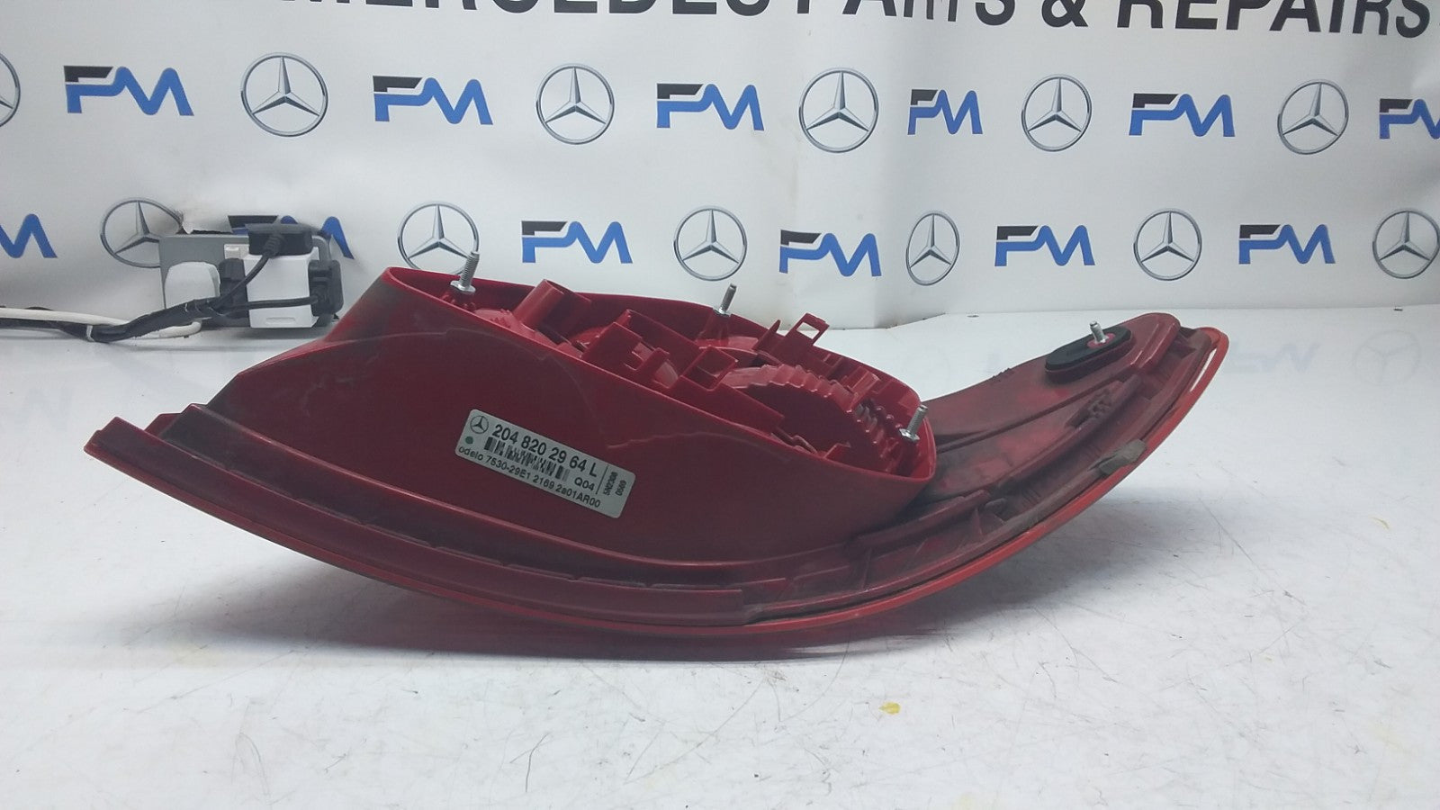 MERCEDES C-CLASS W204 PASSENGER SIDE NS REAR TAIL LIGHT A2048202964 2011 FMT107