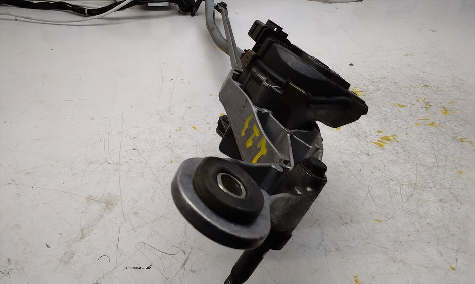MERCEDES-BENZ E CLASS W213 FRONT WIPER MOTOR WITH LINKAGE A2138207402 FM00751