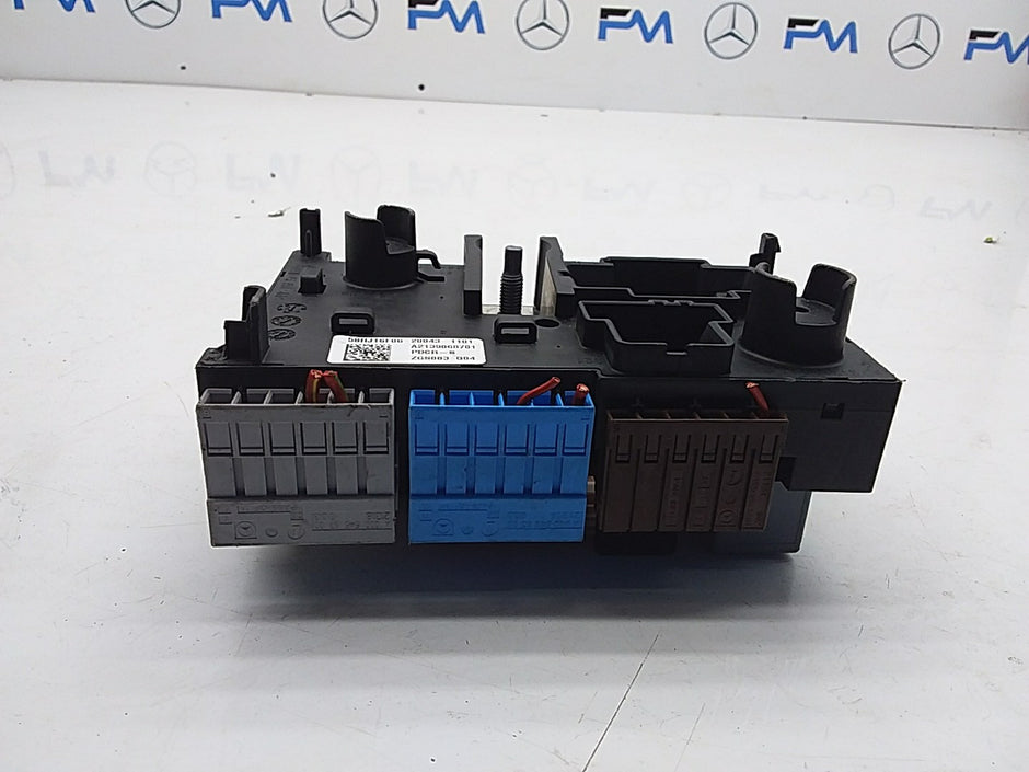 MERCEDES BENZ E-CLASS W213 FUSE BOX RELAY A2139068701 FMF62