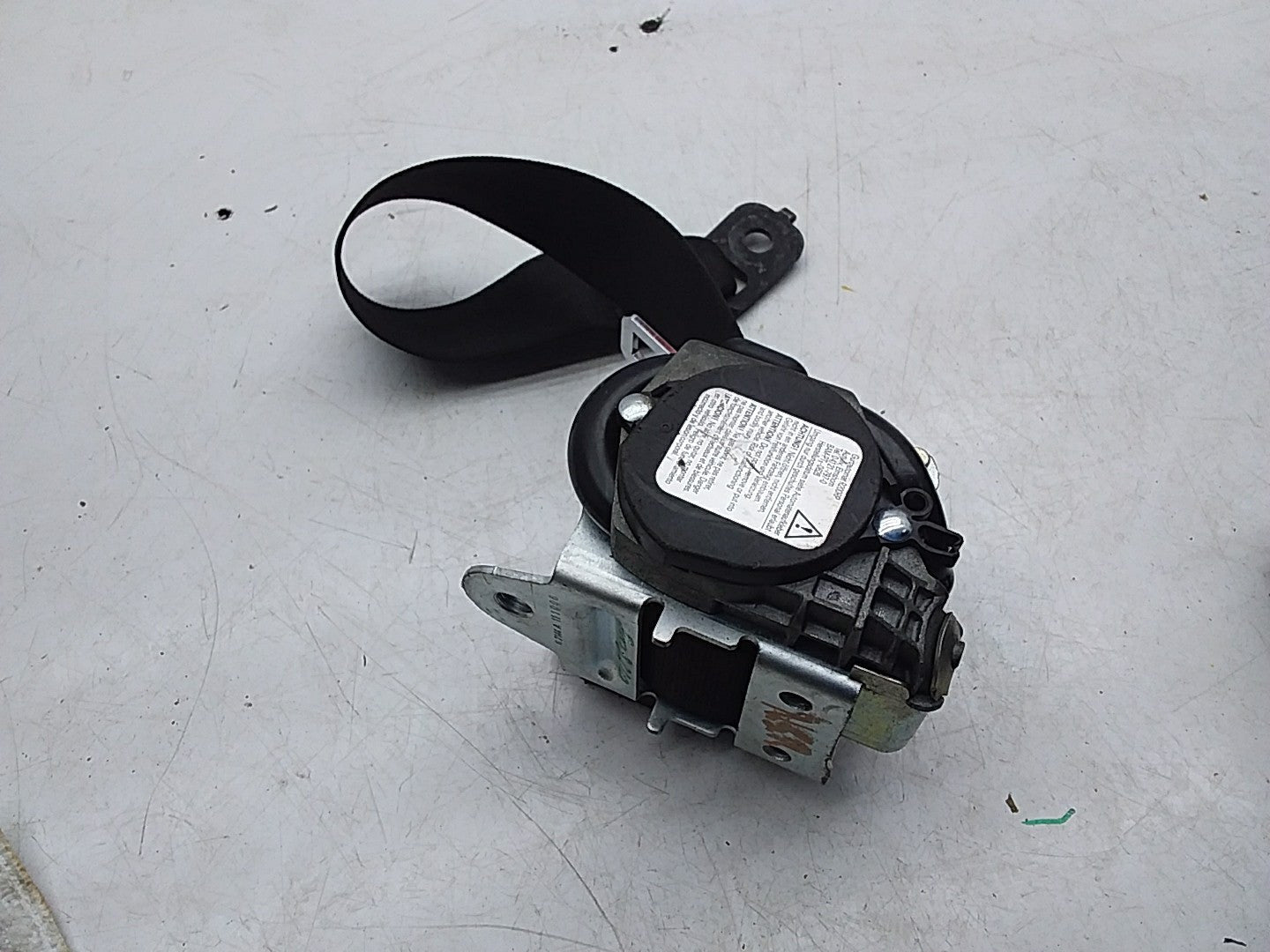 MERCEDES E-CLASS W207 SEAT BELT REAR  LEFT PASSENGER SIDE A2078502385 FMS210 NSR