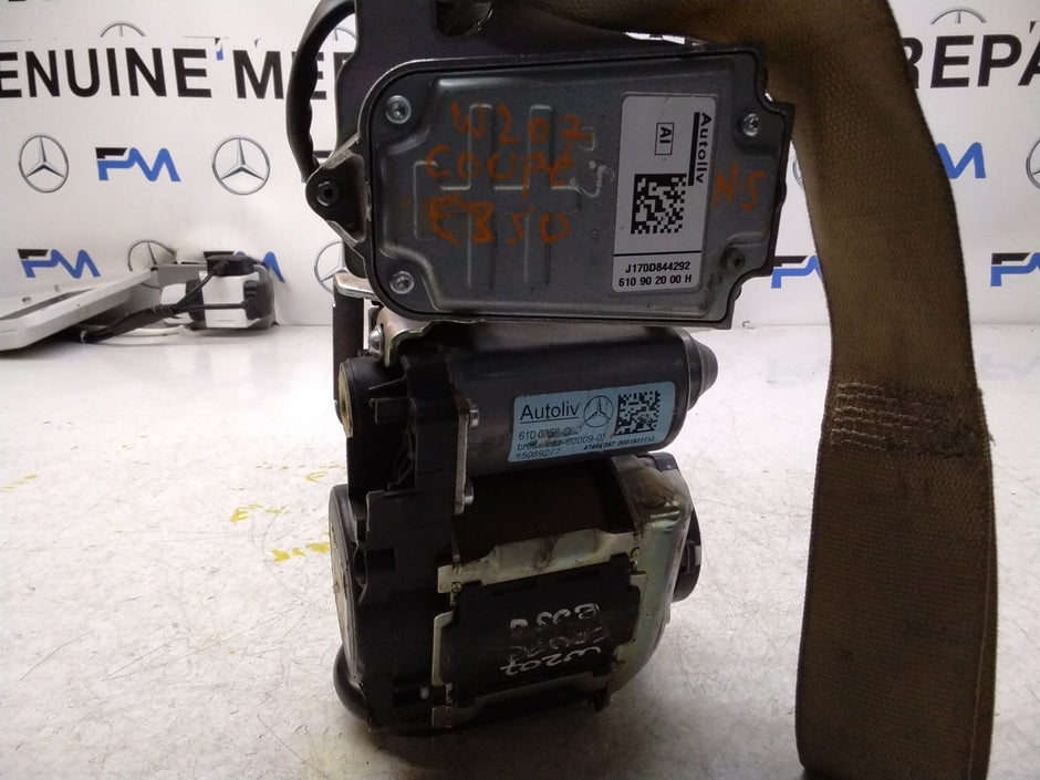 MERCEDES E CLASS C207 PASSENGERS FRONT LEFT SEATBELT A2078603585 FMS448 NSF