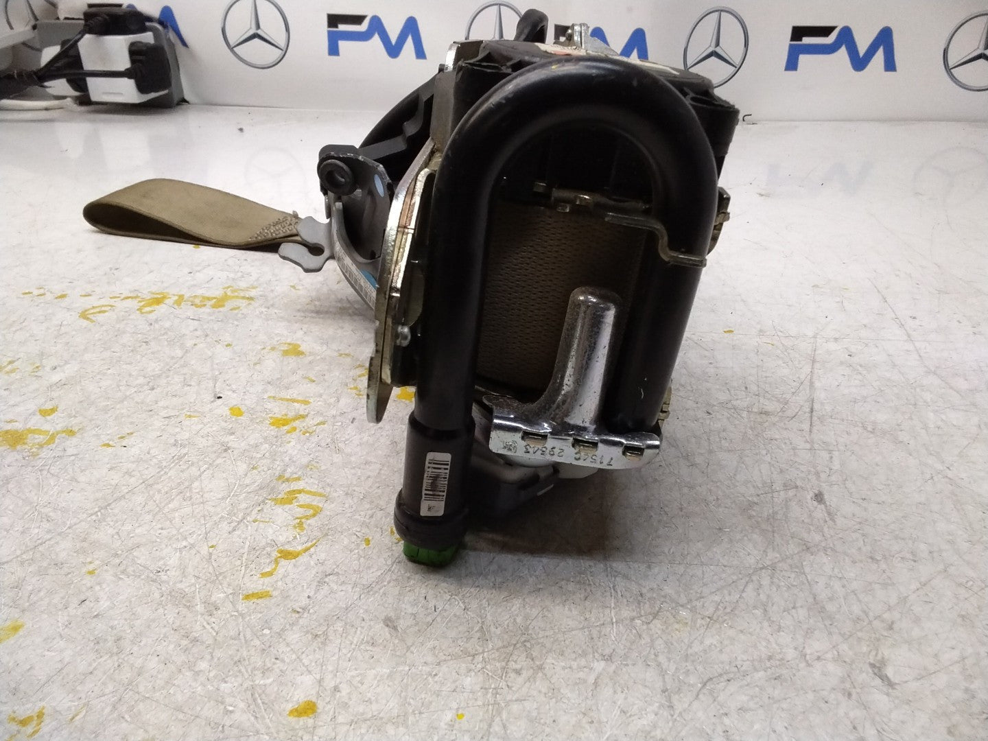 MERCEDES E CLASS C207 PASSENGERS FRONT LEFT SEATBELT A2078603585 FMS448 NSF