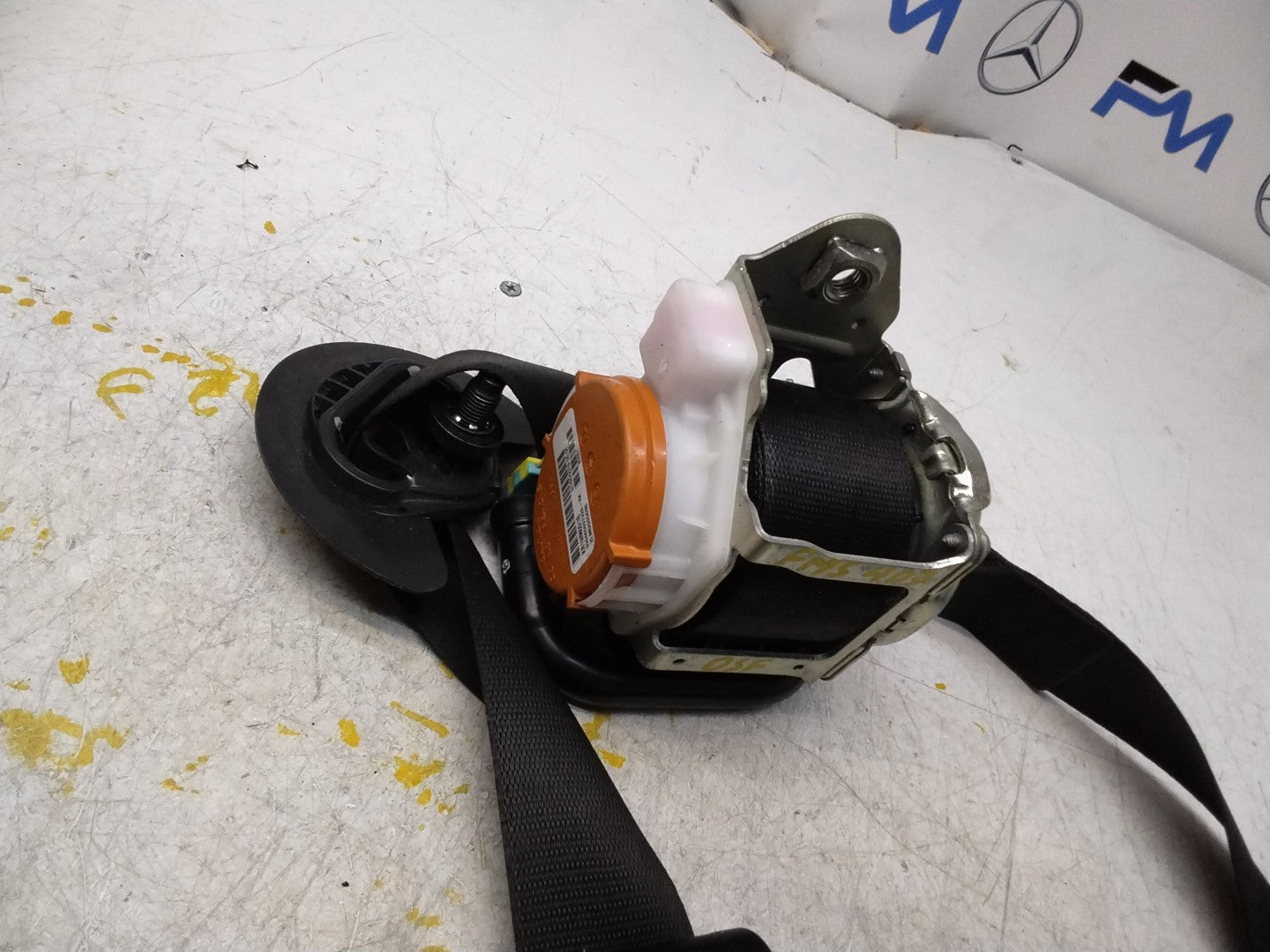 MERCEDES A-CLASS  FRONT RIGHT SEAT BELT WITH PRETENSIONER A1778600800 FMS407 OSF