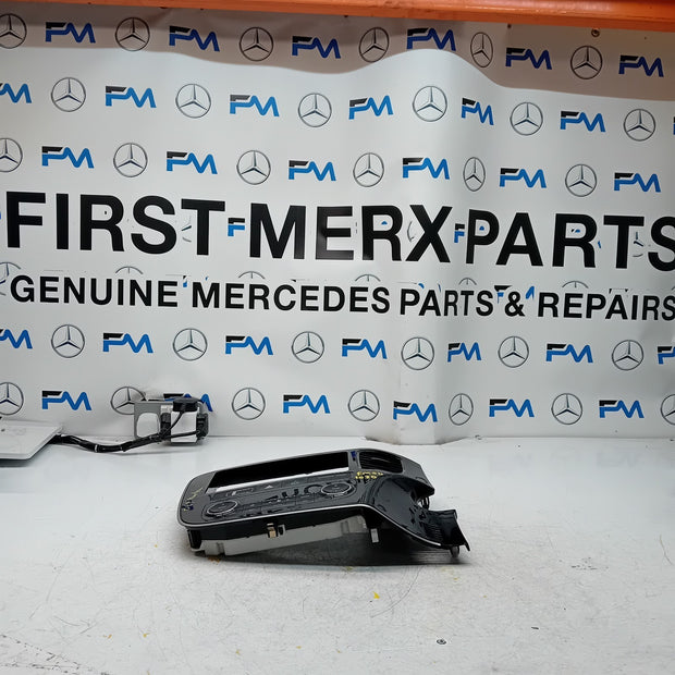 MITSUBISHI OUTLANDER PHEV HEATER  CONTROL PANEL CAB502A043A C68372 FM001070