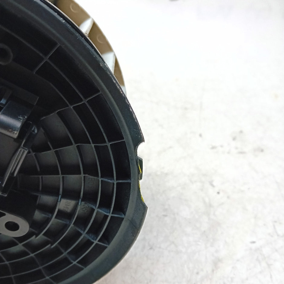MERCEDES BENZ W205 C-CLASS INTERIOR BLOWER HEATER FAN 0130309005 FM00971