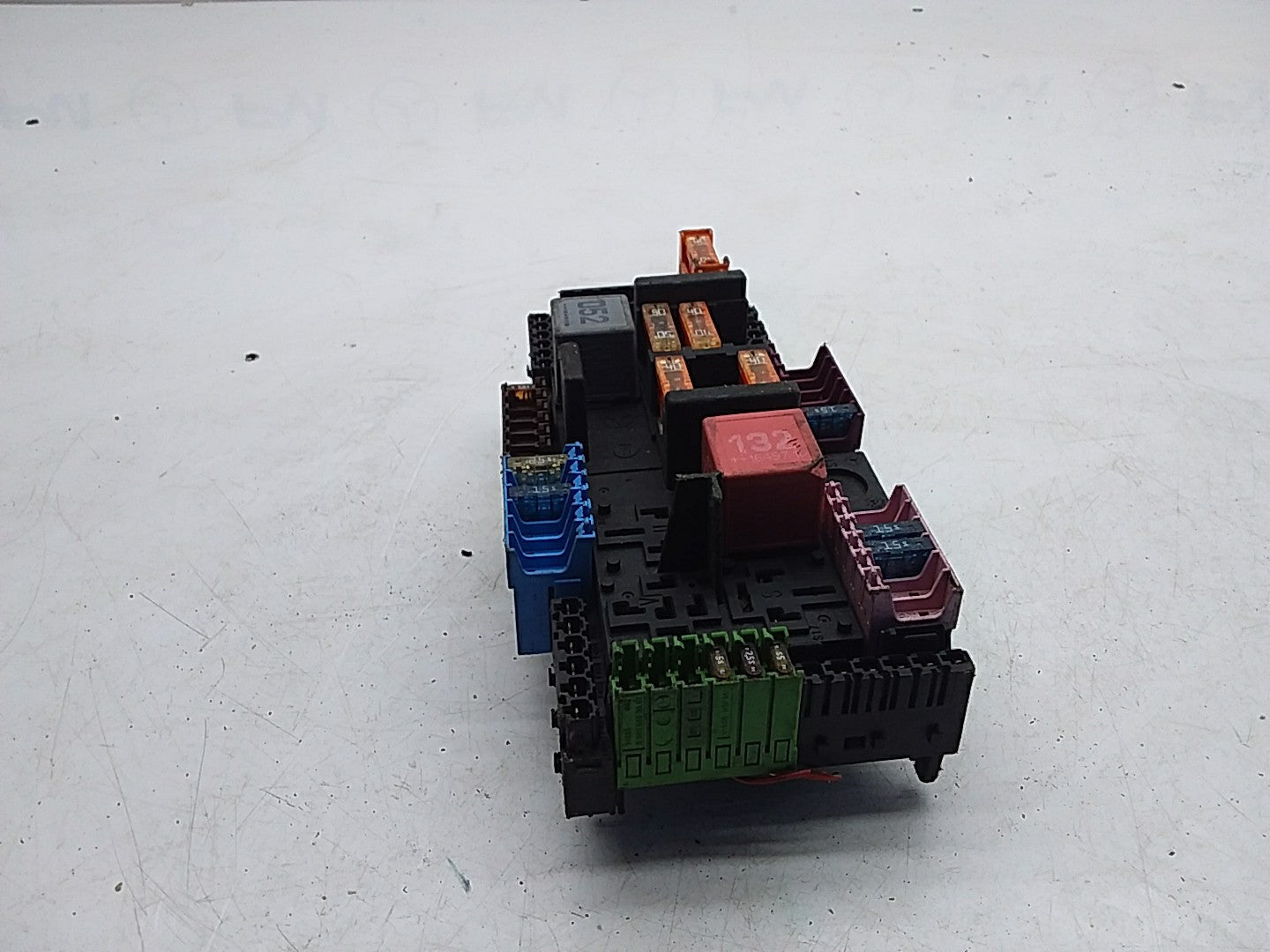 MERCEDES BENZ E-CLASS W213 2016 ONWARDS FUSE RELAY BOX A2139068801 FMF125