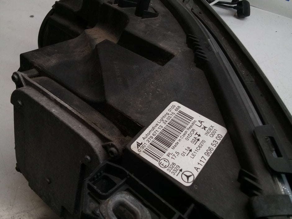 MERCEDES CLA W117 HEADLIGHT PASSENGER NS LEFT A1179065300 2015 FMH172
