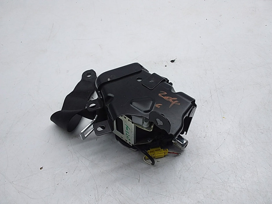 MERCEDES C-CLASS W204 SEAT BELT REAR  LEFT PASSENGER SIDE A2046301731 FMS207 NSR
