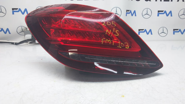 MERCEDES C-CLASS W205 PASSENGER SIDE NS REAR TAIL LIGHT 2014 FMT103