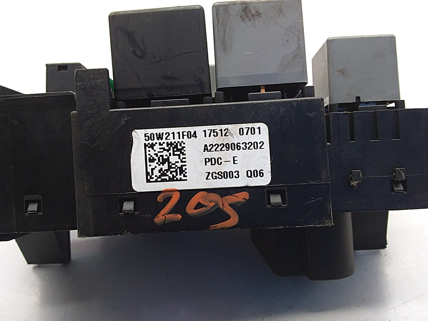 MERCEDES BENZ S-CLASS W222 FUSE BOX RELAY  A2229063202 FMF72