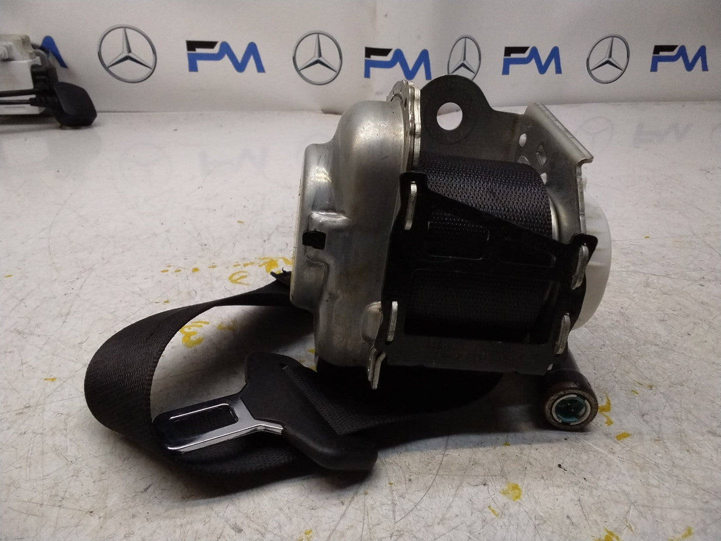 MERCEDES C CLASS W205 REAR PASSENGER SIDE SEAT BELT A2058600585 FMS318 NSR