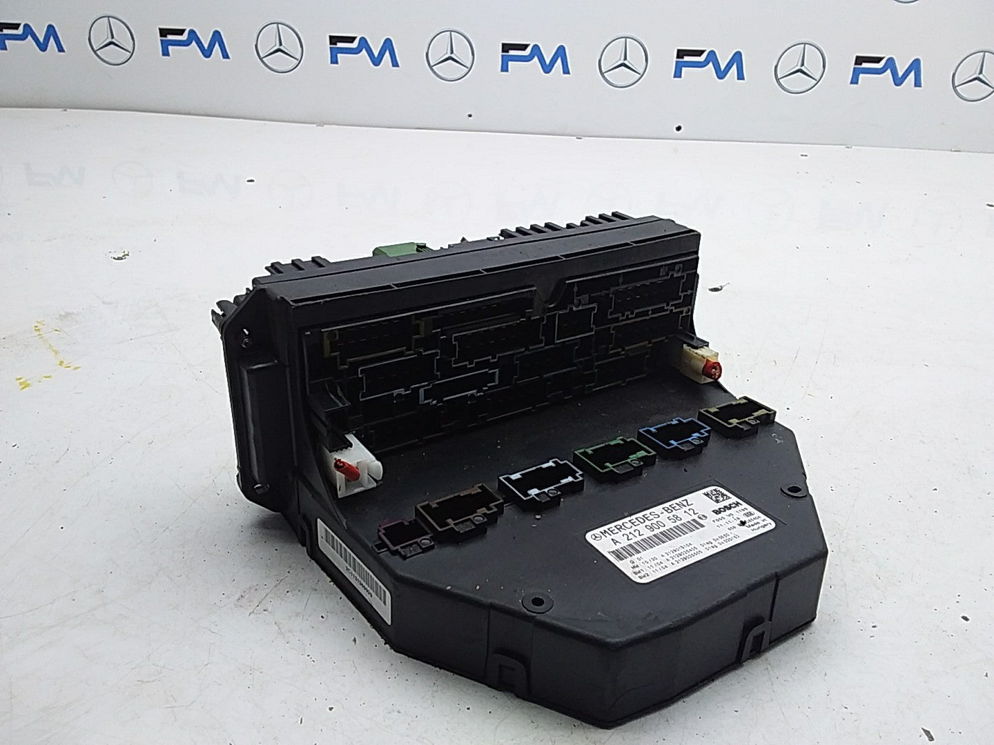 MERCEDES BENZ E-CLASS W12 2009-2016 FUSE RELAY BOX  A2129005812 FMF127