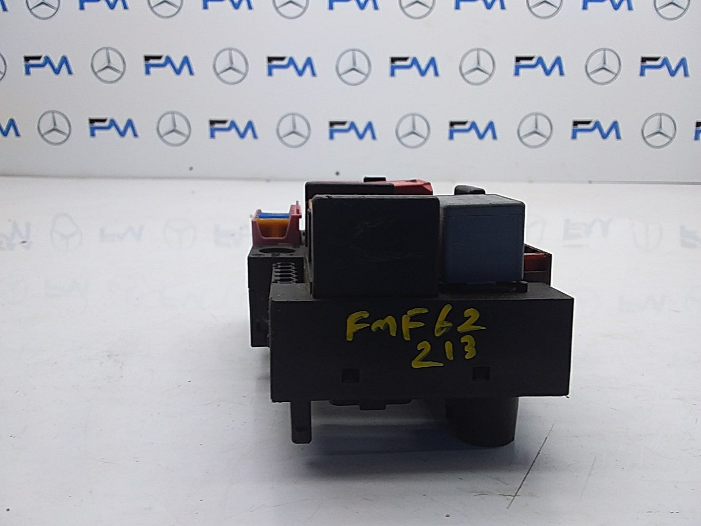 MERCEDES BENZ E-CLASS W213 FUSE BOX RELAY A2139068701 FMF62