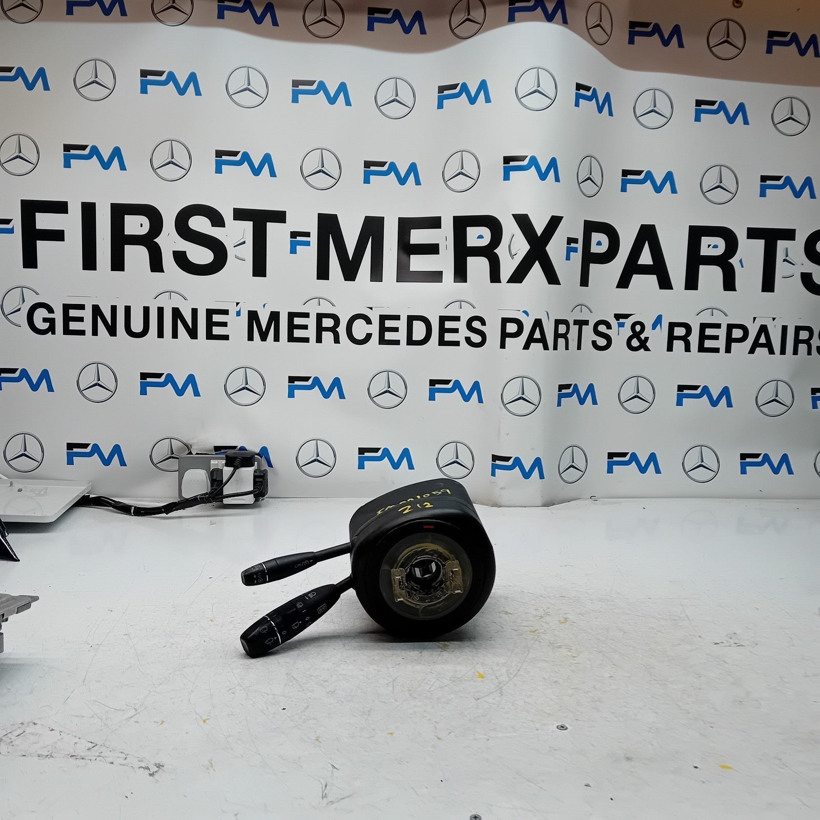 Mercedes E CLASS W212 INDICATOR/WIPER GEAR SELECT + SQUIB A2129007402 FM001059