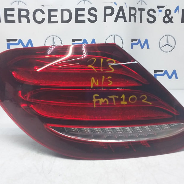 MERCEDES E-CLASS W213 PASSENGER SIDE NS REAR TAIL LIGHT 2016 FMT102