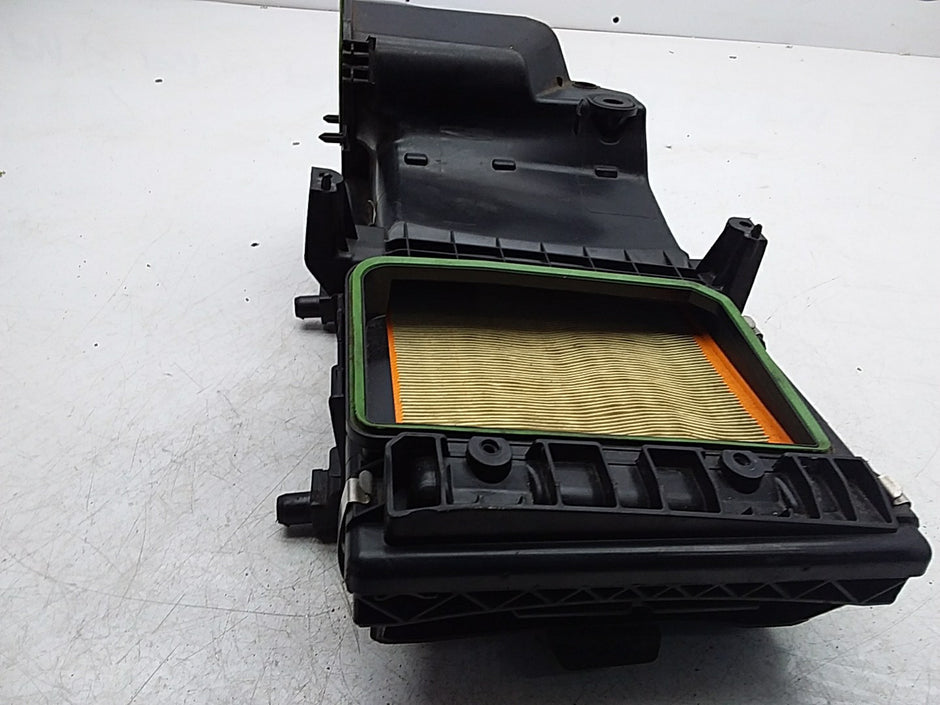 MERCEDES BENZ E-CLASS W213 AIR FILTER CLEANER BOX 2.0 P A6540900001 FMA44