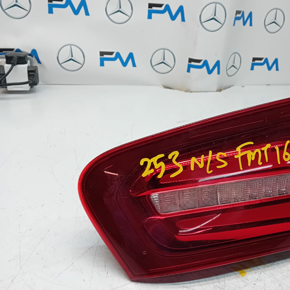 MERCEDES GLC W253 PASSENGER SIDE NS REAR TAIL LIGHT A2539068100 2016 FMT164