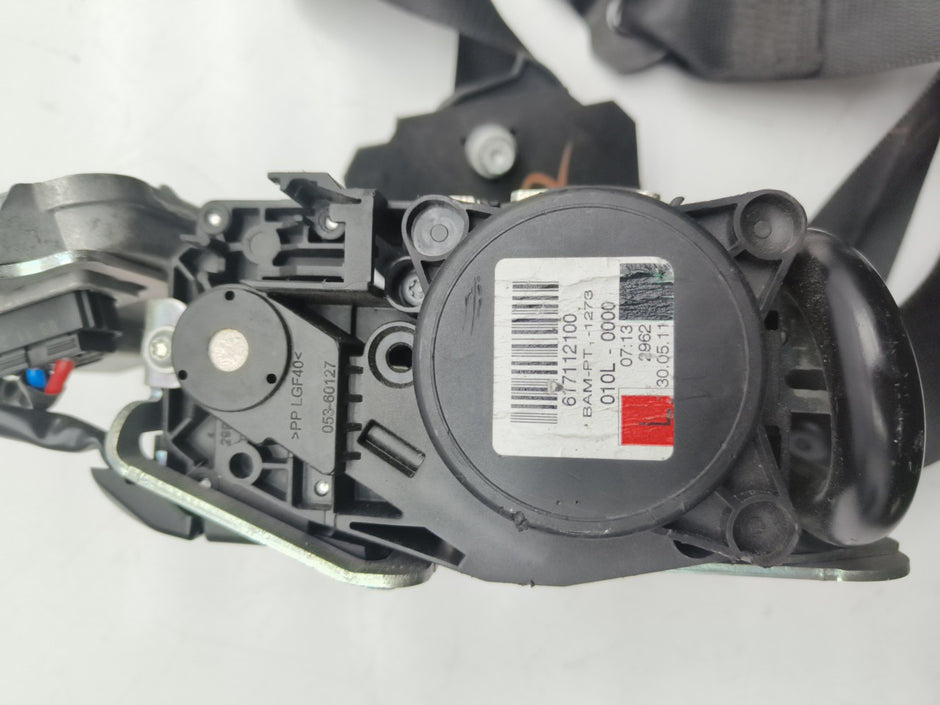 MERCEDES E CLASS W212  SEAT BELT FRONT LEFT PASSENGER SIDE A2128607585 FMS22 NSF