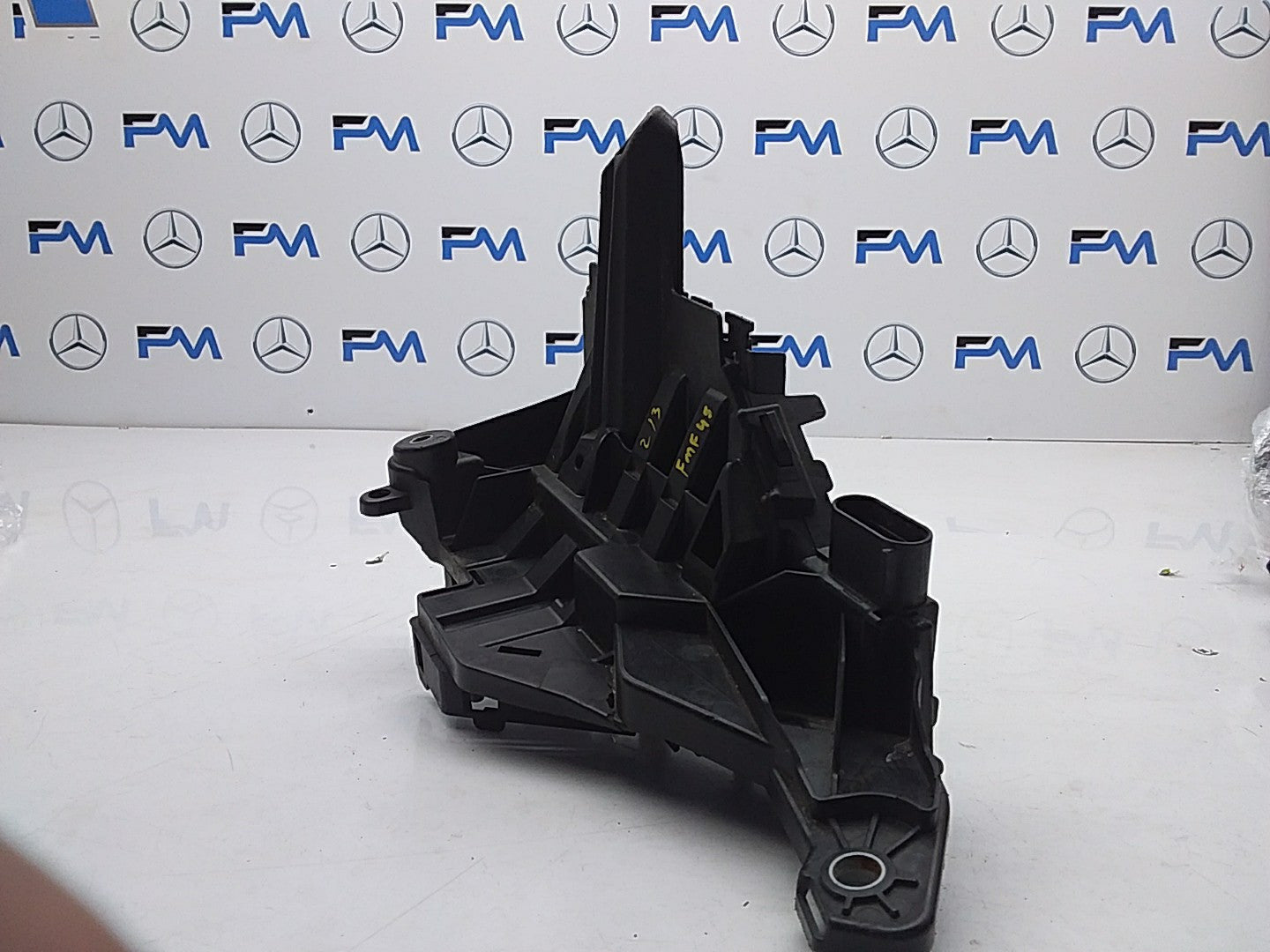 MERCEDES BENZ E-CLASS W213 FUSE BOX RELAY DISTRIBUTION BOX A2135403939 FMF45