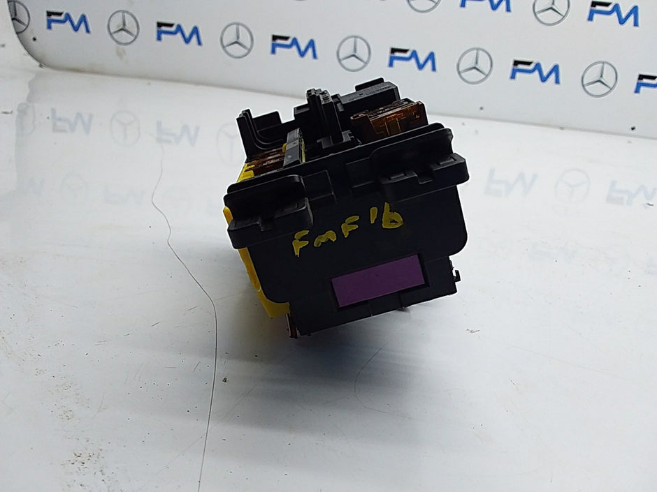MERCEDES C CLASS FUSE RELAY BOX A2059067200 W205 2014-2021  FMF16