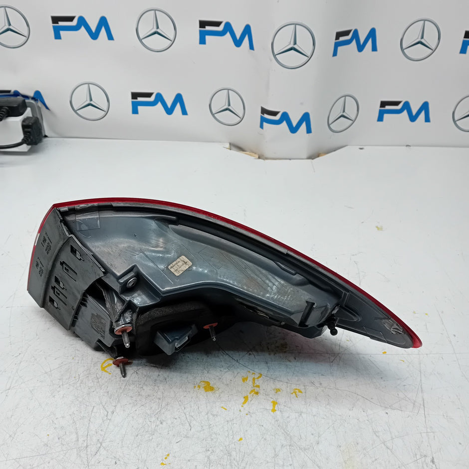 MERCEDES GLC W253 PASSENGER SIDE NS REAR TAIL LIGHT 2016 Onwards FMT161