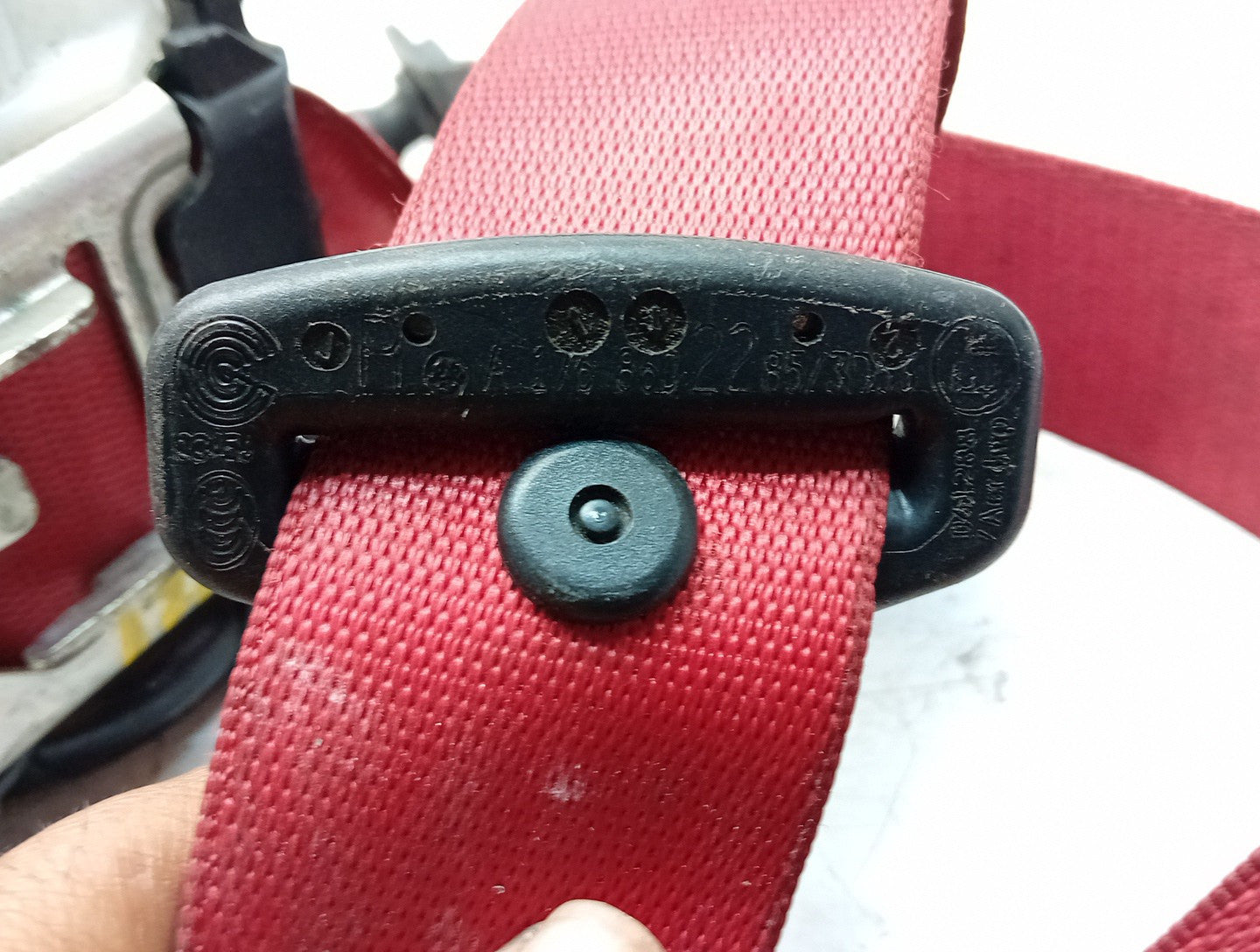 MERCEDES A CLASS W176 SEAT BELT FRONT RIGHT DRIVER SIDE A1768602285 FMS81 OSF 