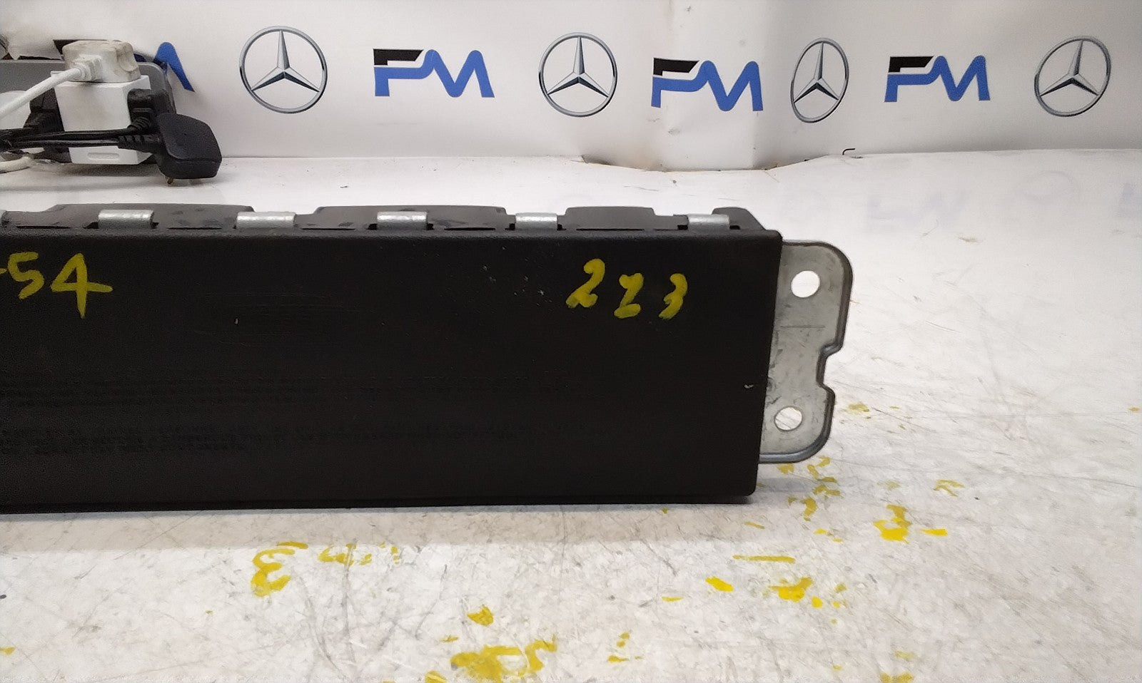 MERCEDES BENZ E-CLASS W213 DRIVER SIDE KNEE AIRBAG A2138600302 FM00754