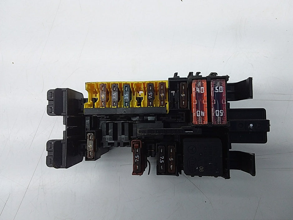 MERCEDES C CLASS FUSE RELAY BOX A2059067200 W205 2014-2021  FMF13